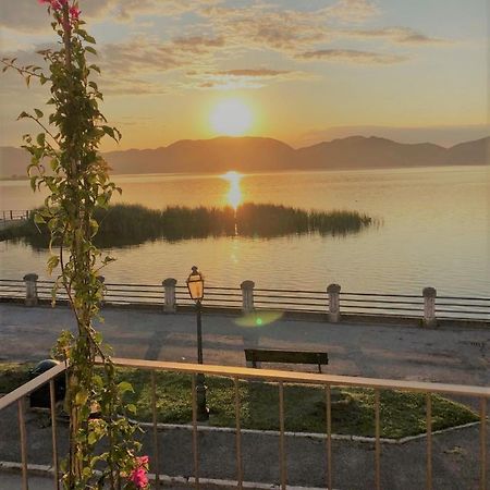Vista Lago Torre del Lago Puccini Dış mekan fotoğraf